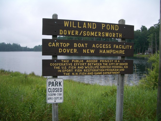 Willand Pond signboard